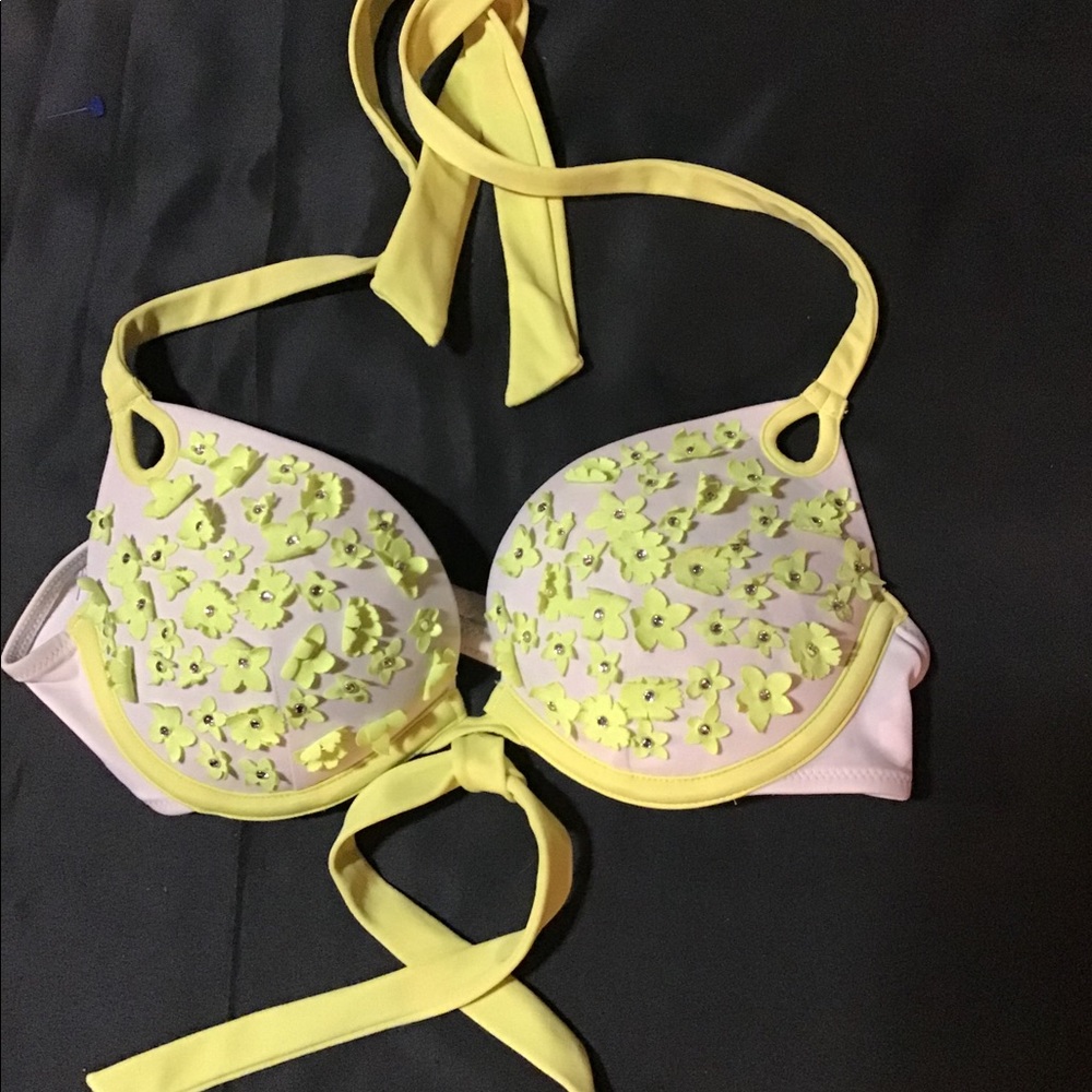 VICTORIAS SECRET BIKINI TOP BATHING SUIT 34A